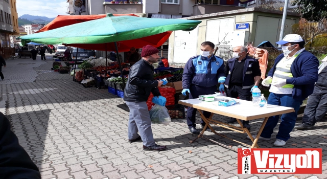 Salıpazarı Belediyesi’nden Ücretsiz Maske ve Eldiven