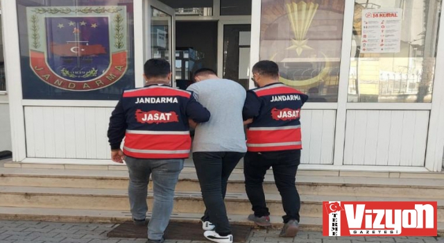 Jandarma dedektifleri aranan şahsı yakaladı