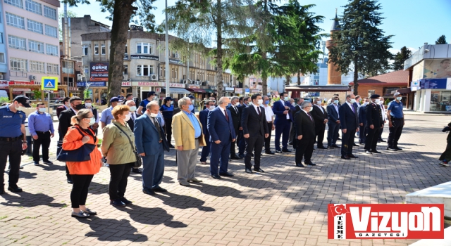 Terme’de kontrollü 19 Mayıs kutlaması