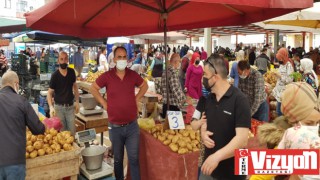 Terme halk pazarında korkutan yoğunluk