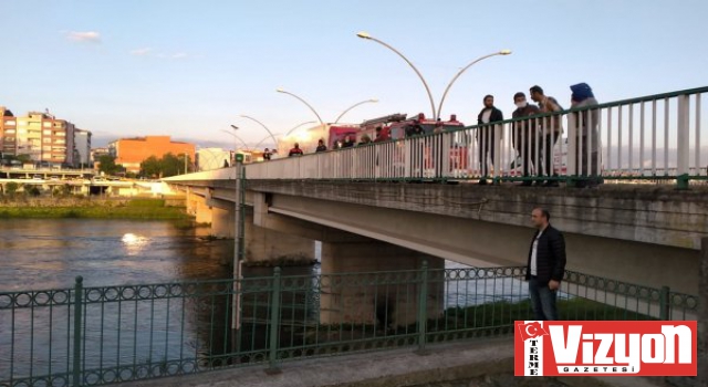 Çarşamba’da Kendini Köprüden Atarak İntihar Etti